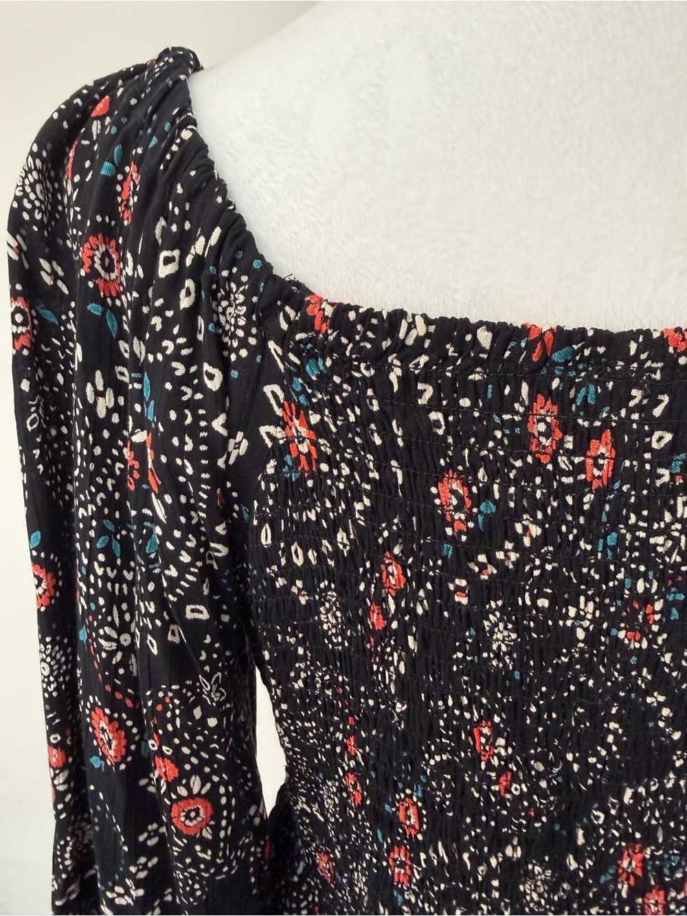 Angie Keyhole Cutout Black Floral Twist-Front Long Sleeve Boho Dress Size Large - Picture 6 of 9
